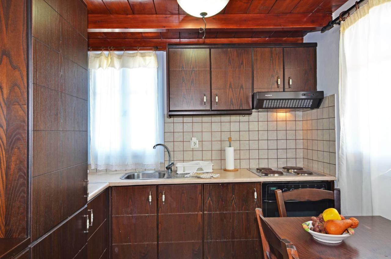 Nikos Sea View Apartments Adámas Eksteriør bilde